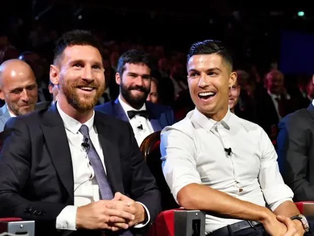 ly-giai-bi-mat-vi-sao-ronaldo-dong-fan-hon-messi-af